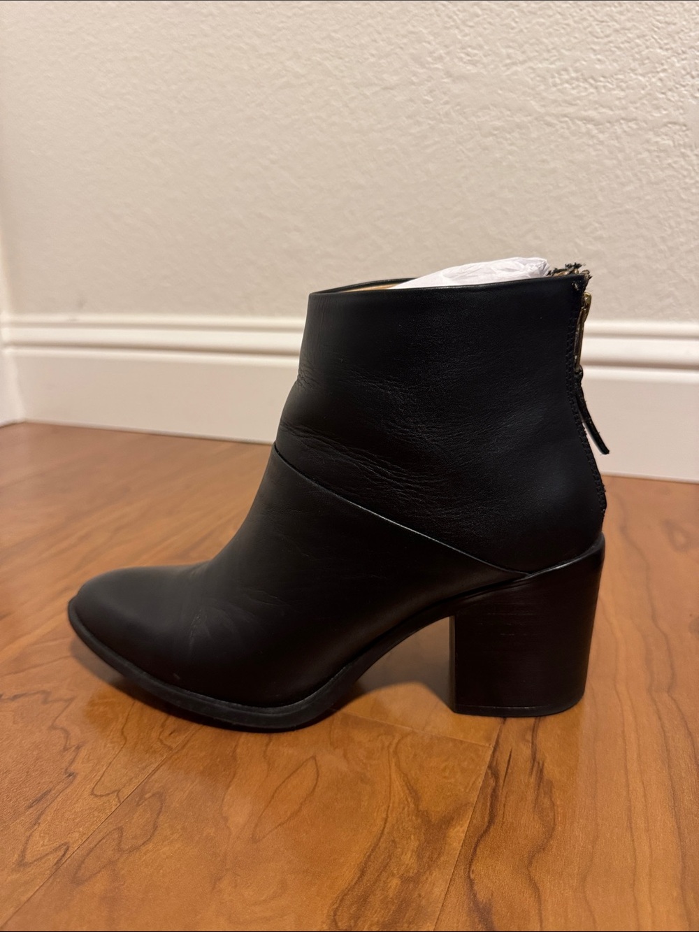 Nisolo Dari Commuter Boot - Women's Black Leather Block Heel Ankle Boots Size 8